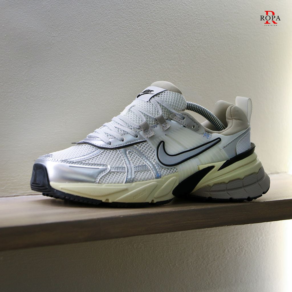 NIKE V2k