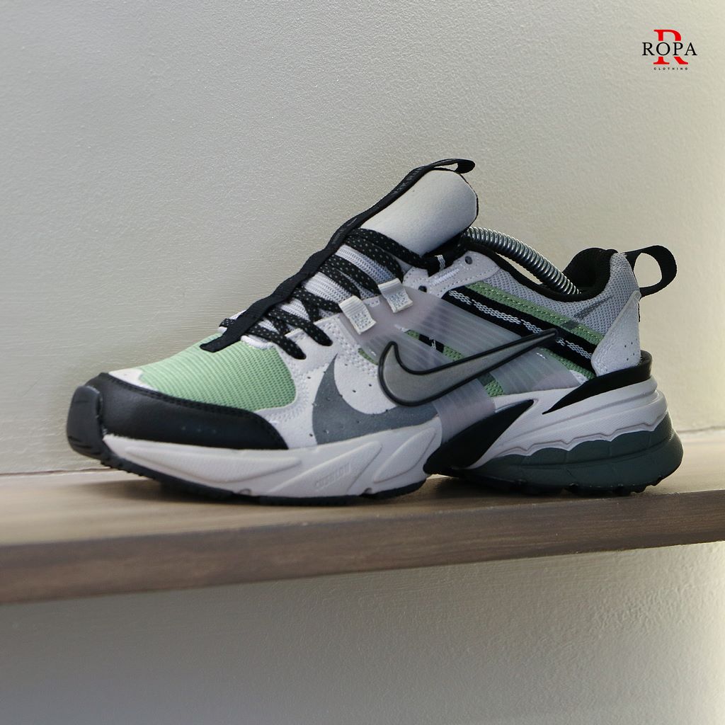NIKE V2k