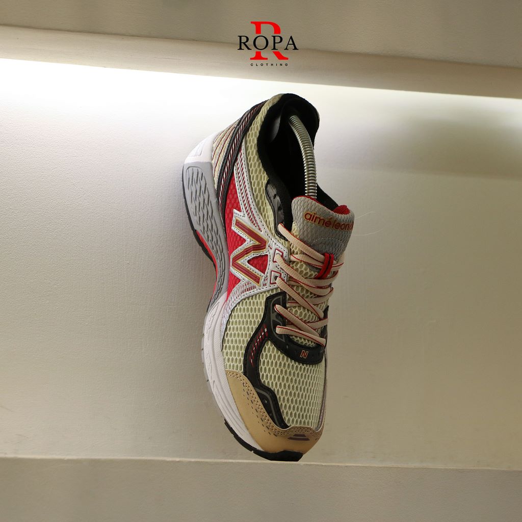 New Balance 860v2