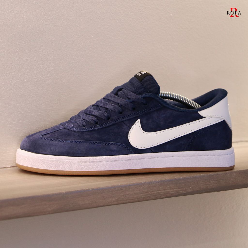 Nike SB FC Classic